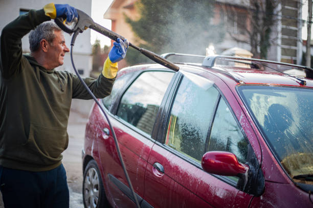 Best Garage Pressure Washing  in Greenwood, MS